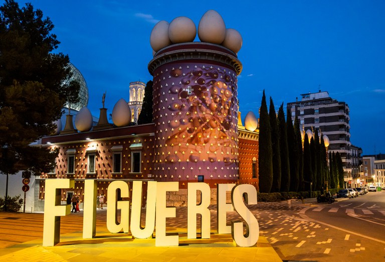 Arxiu_Projeccions façanes_Torre Galatea.jpeg Arxiu_Projeccions façanes_Torre Galatea.jpeg
